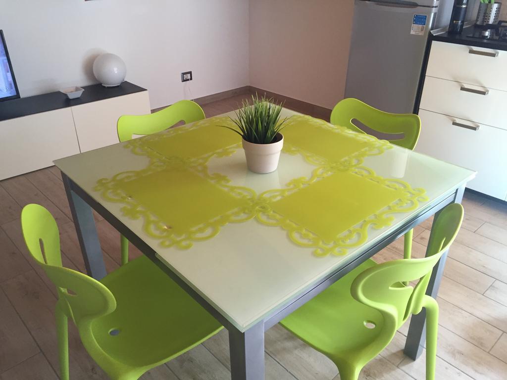 Terra Di Sicilia Apartment *